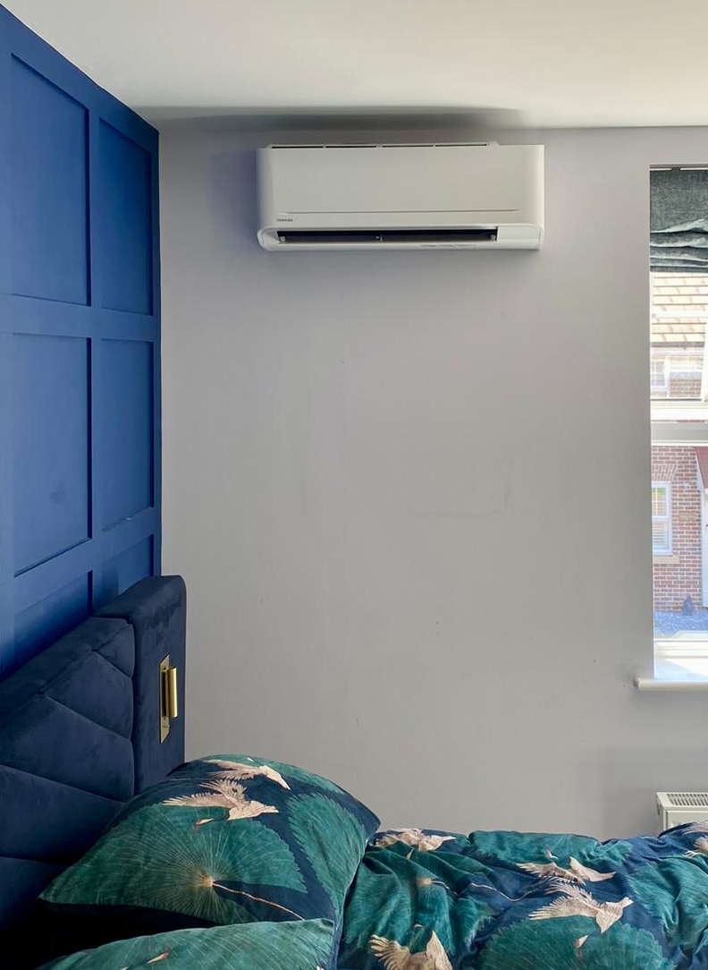Living room air conditioning installation